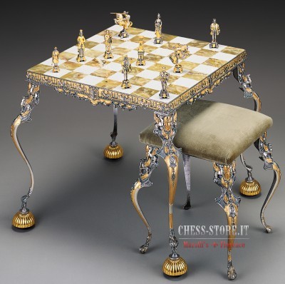 The Messina Gold and Silver Italian Leather Luxury Chess Set 