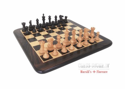 CHESS SET N°068 online