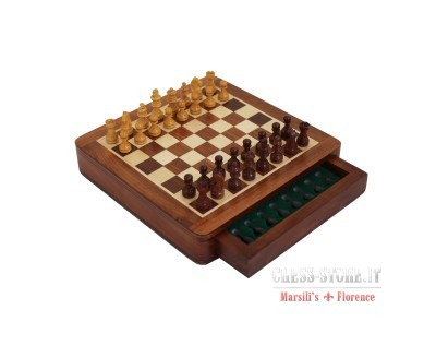 Wooden magnetic chess set