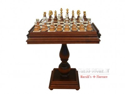 Set di scacchi + tavolo scacchiera